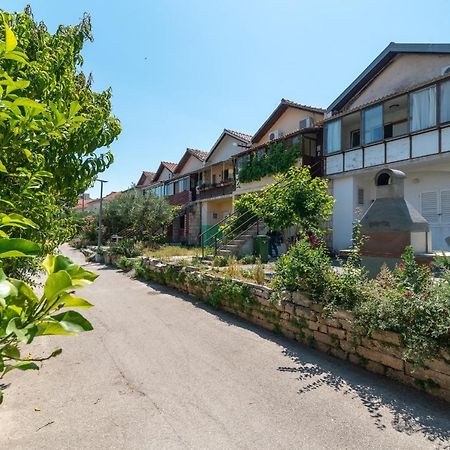 Studio Apartman Duje Trogir Exteriör bild
