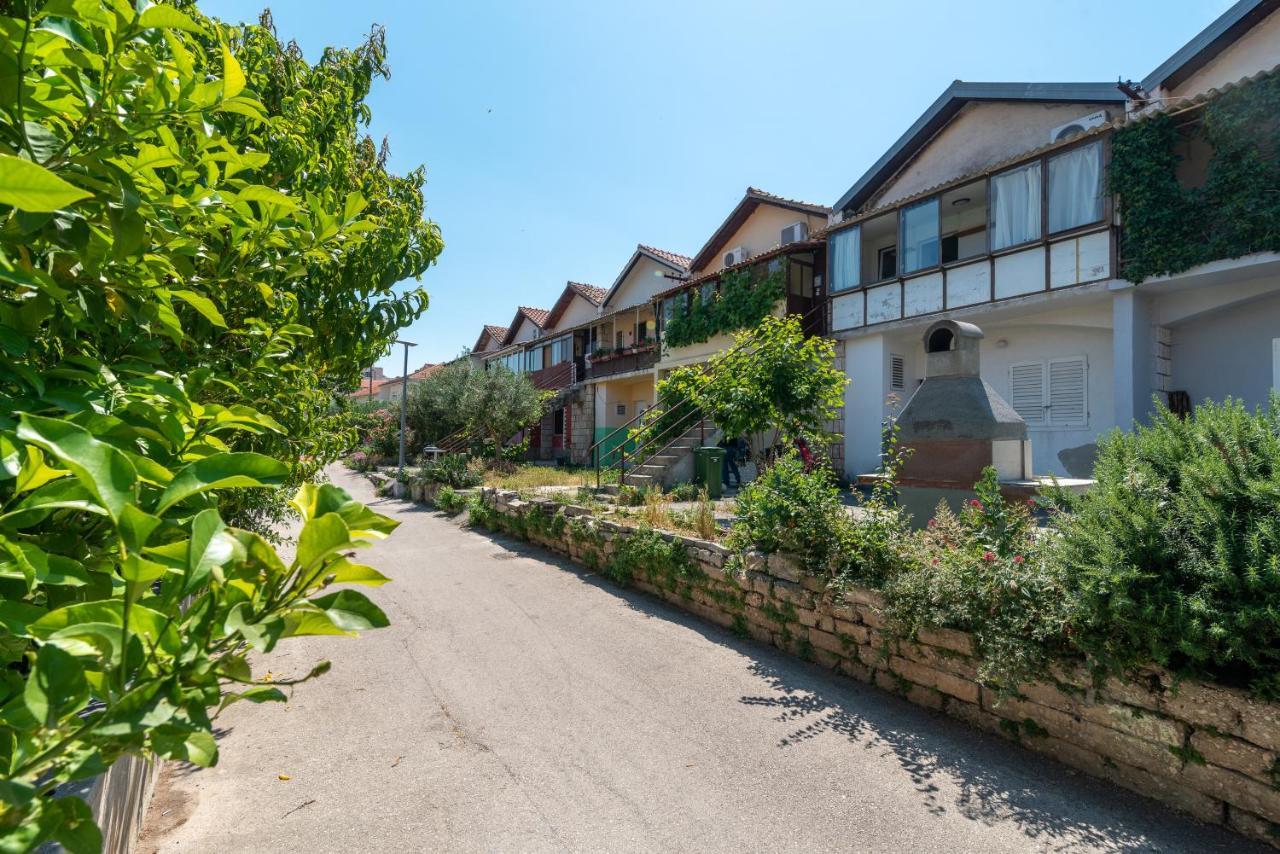 Studio Apartman Duje Trogir Exteriör bild