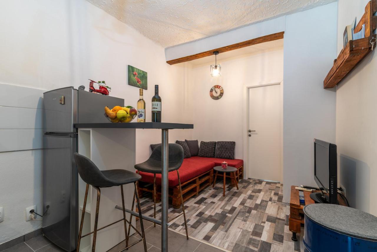 Studio Apartman Duje Trogir Exteriör bild